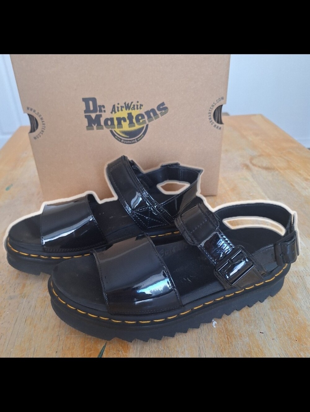9 Sandals Femme Dr Martens
